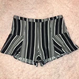 NWT Express Flounce Striped Shorts